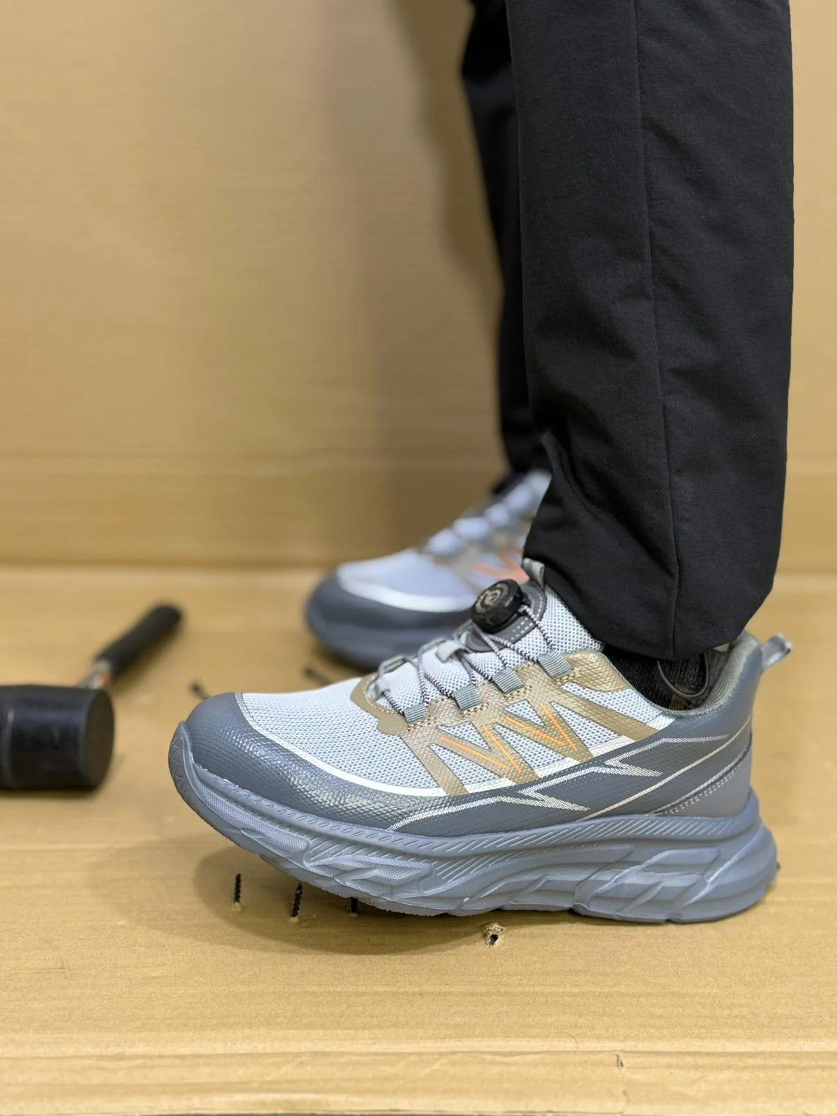 Men's Safety Trainer Shoes — Steel Toe, Rotating Buckle | AV-0524